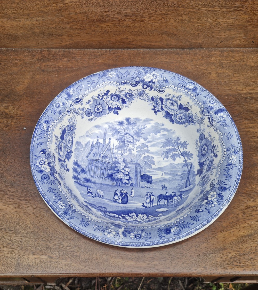 Regency mahogany washstand with good blue and white bowl. View II
