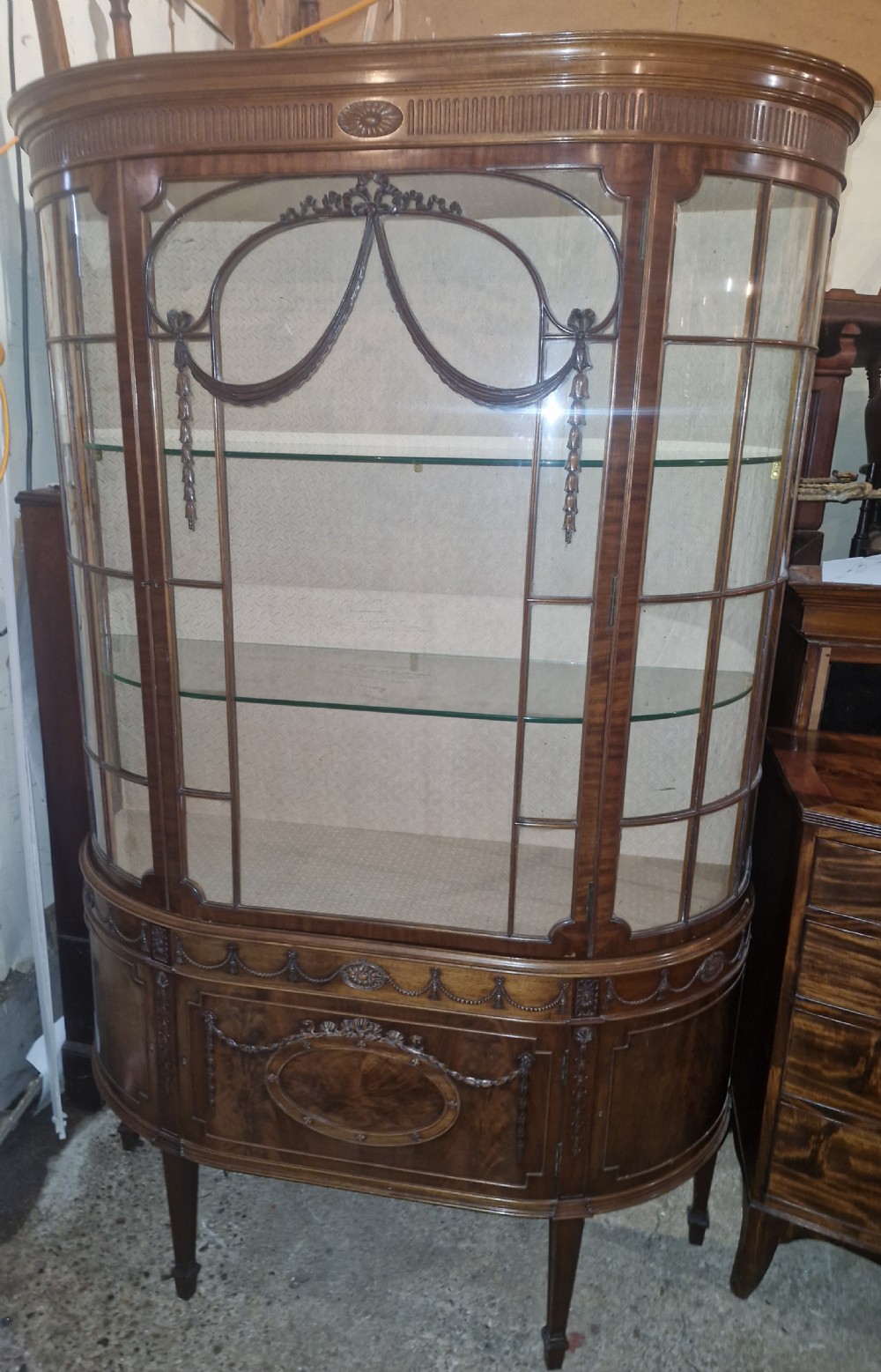 Edwardian mahogany display cabinet by Waring & Gillow. View IV