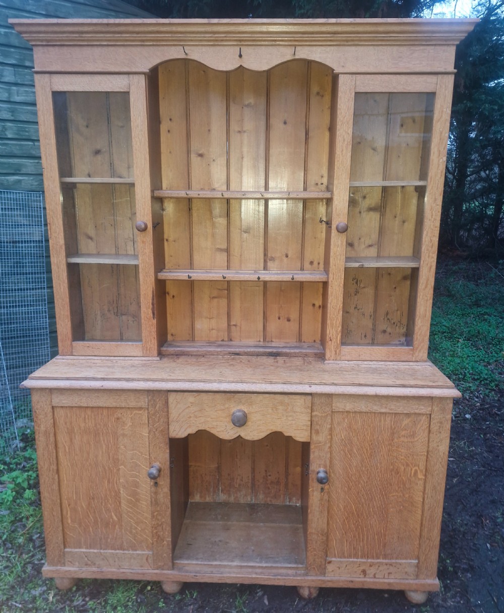 Edwardian oak farmhouse kitchen dresser. 