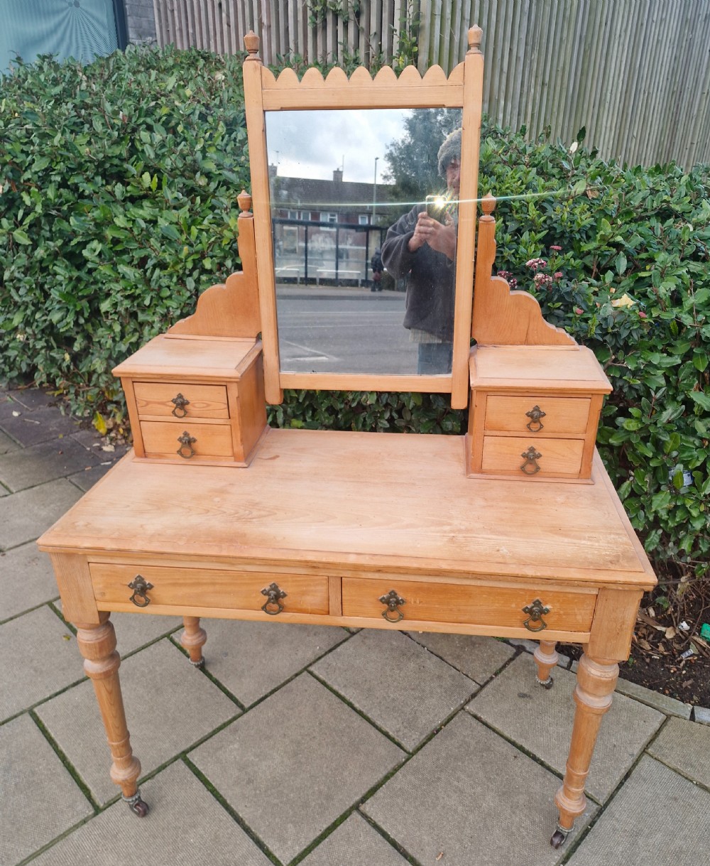 Victorian pine dressing table.  View IV