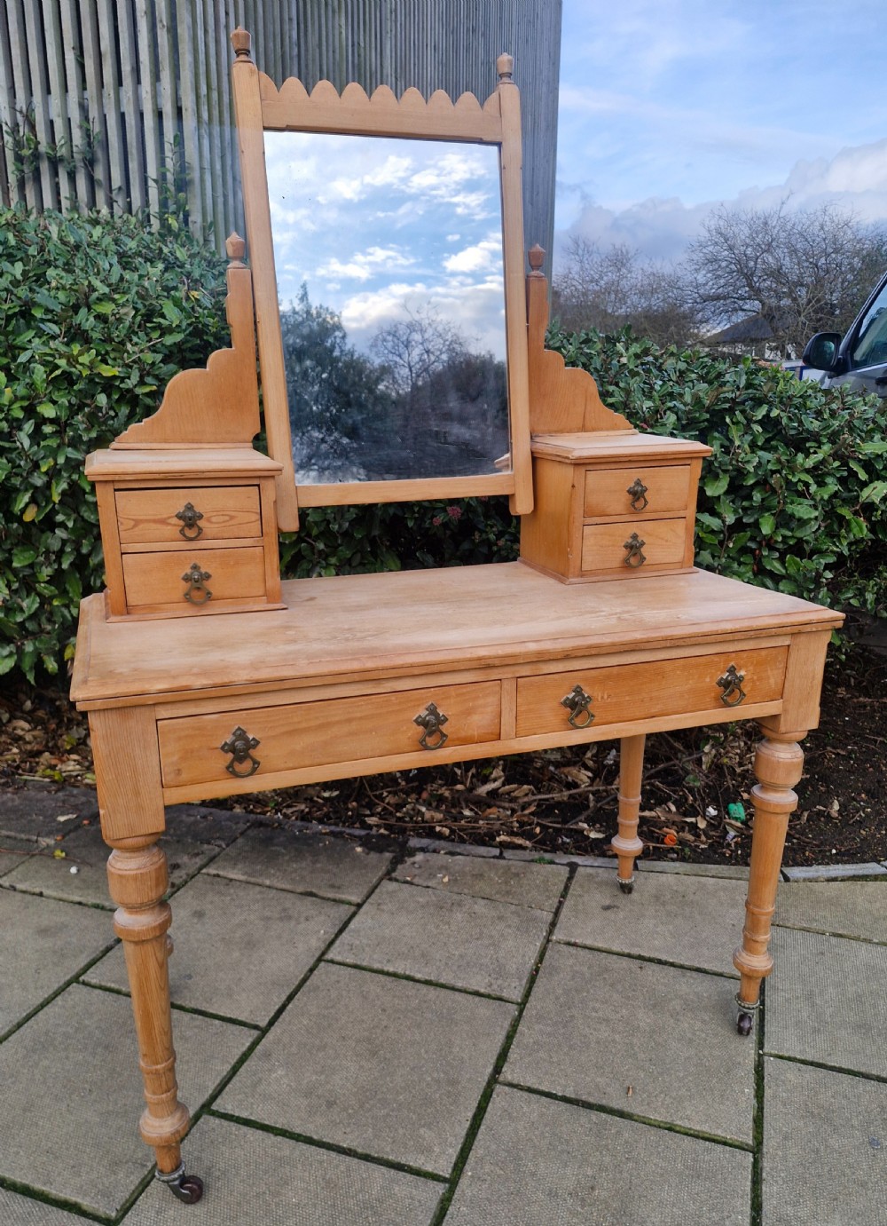 Victorian pine dressing table.  View VIII