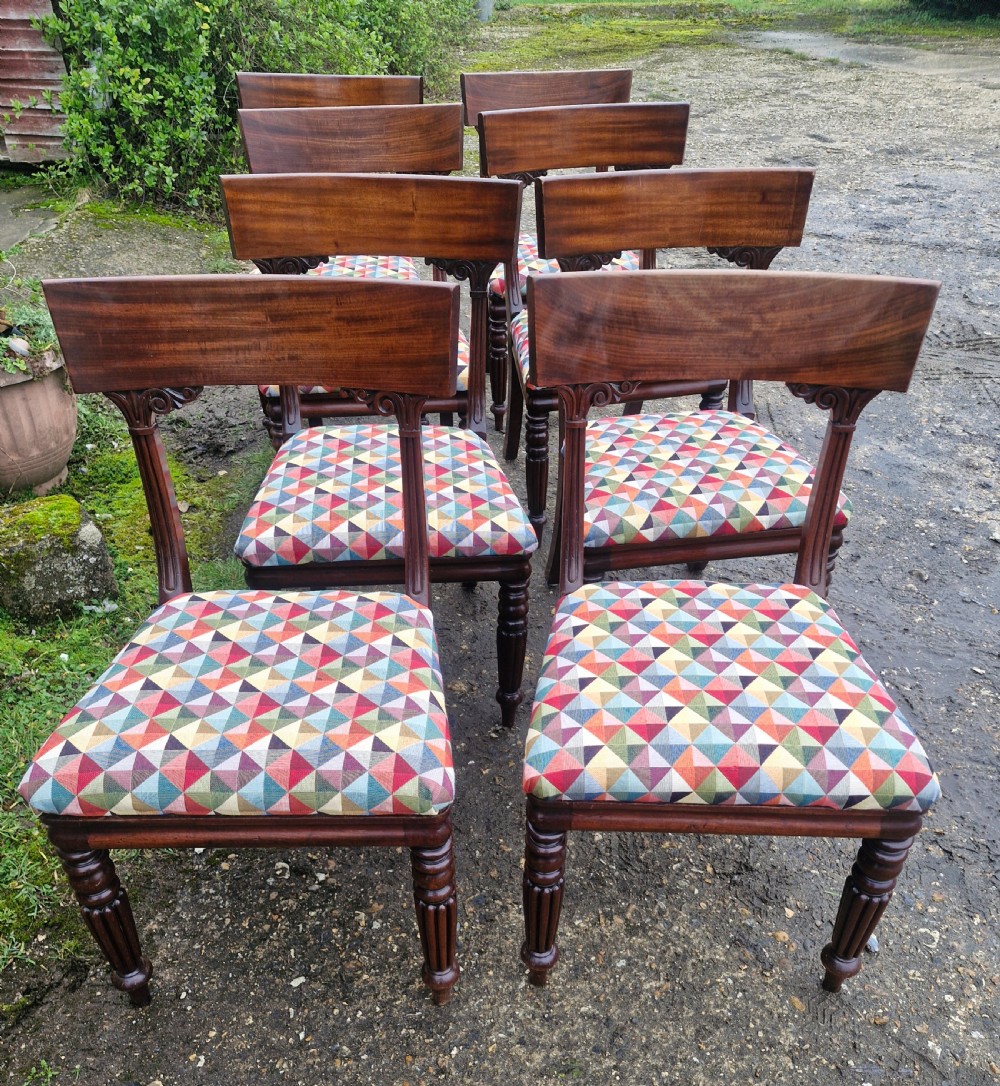 Set of 8 mahogany dining chairs. (4+4). View II