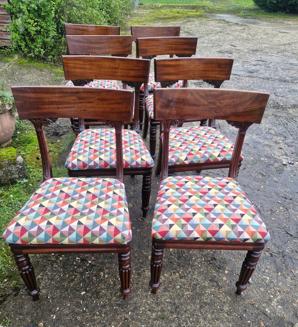 Set of 8 mahogany dining chairs. (4+4). View V