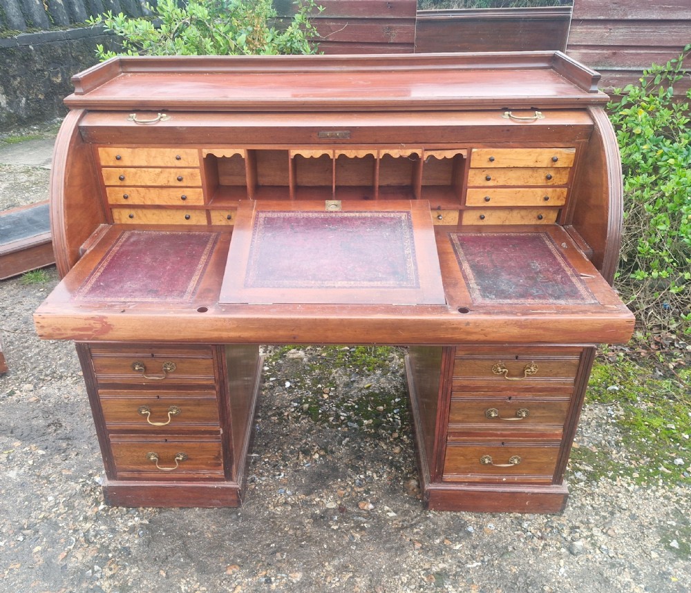 Victorian cylinder roll top pedestal desk.  View VII