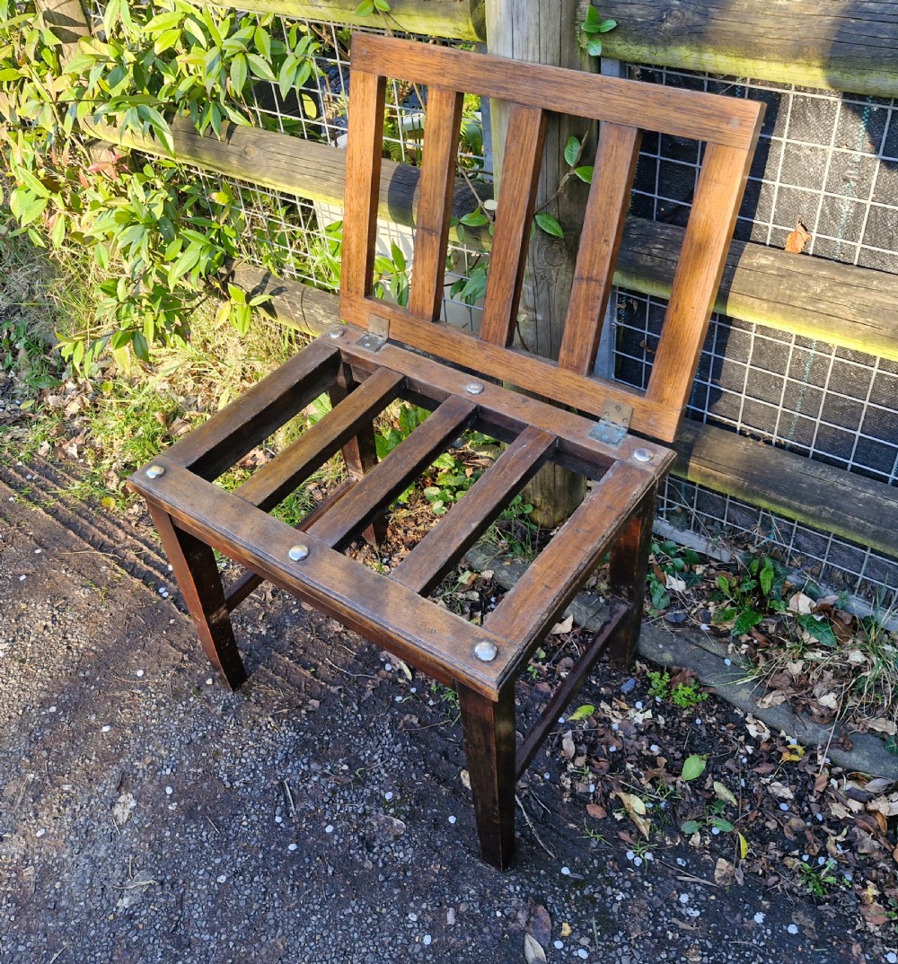 Luggage stand with fold up back . View VII