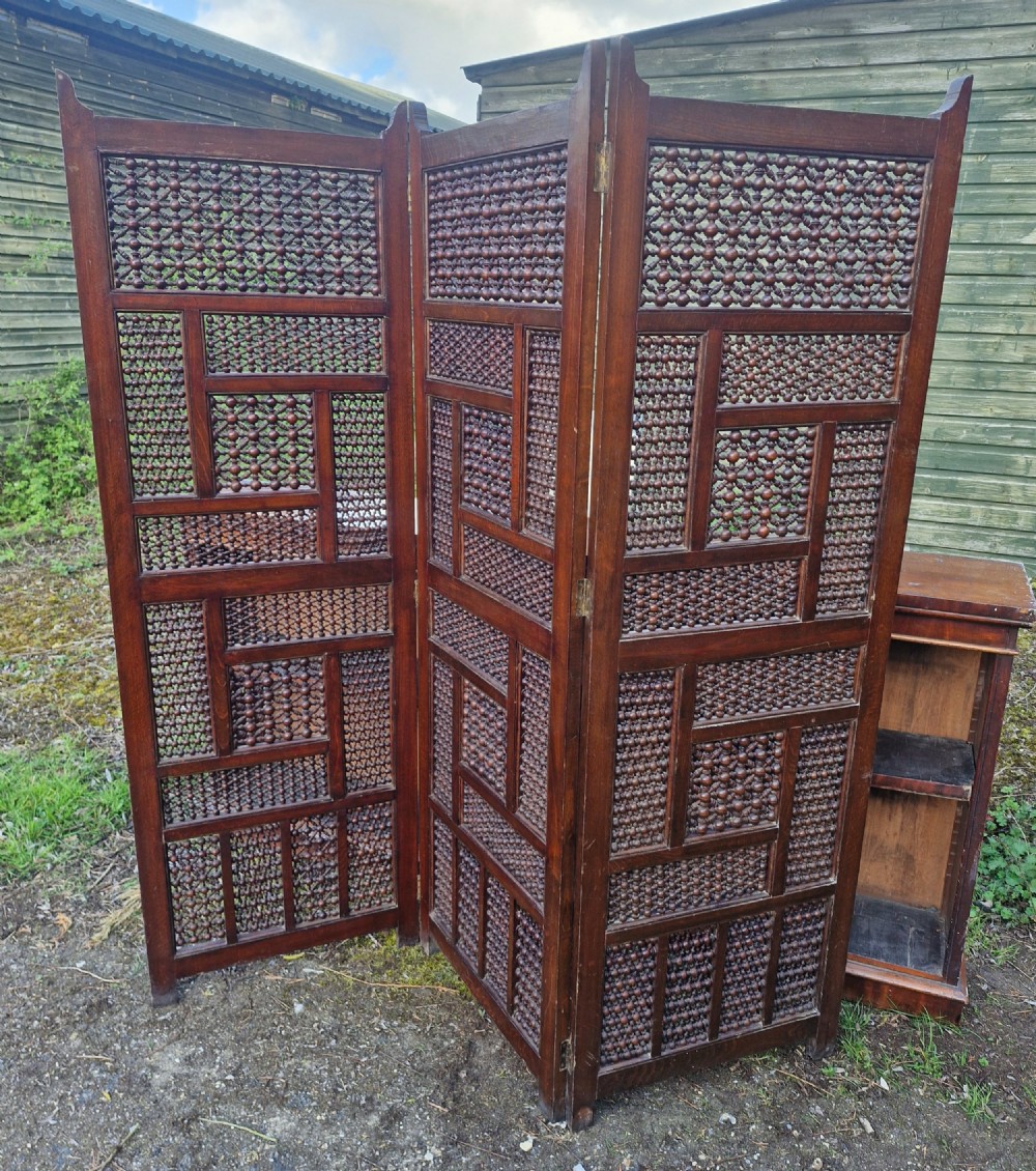 Moorish 3 fold dressing screen