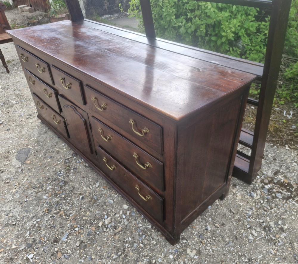 Early 19th century oak dresser with rack. View II