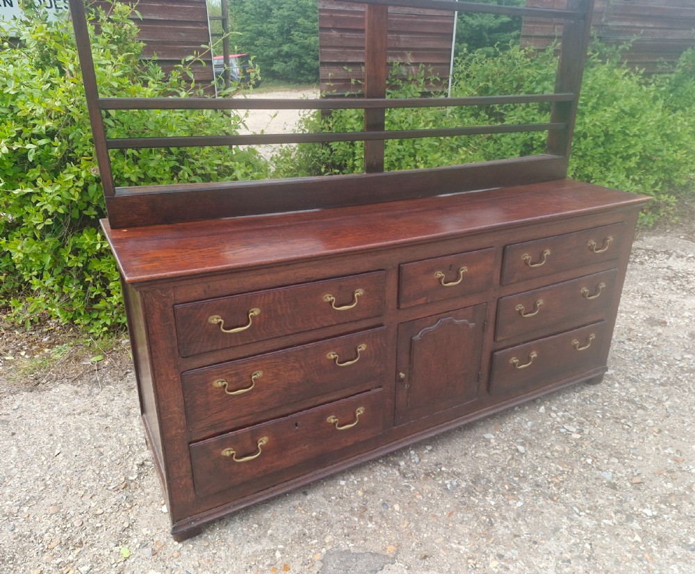 Early 19th century oak dresser with rack. View IX