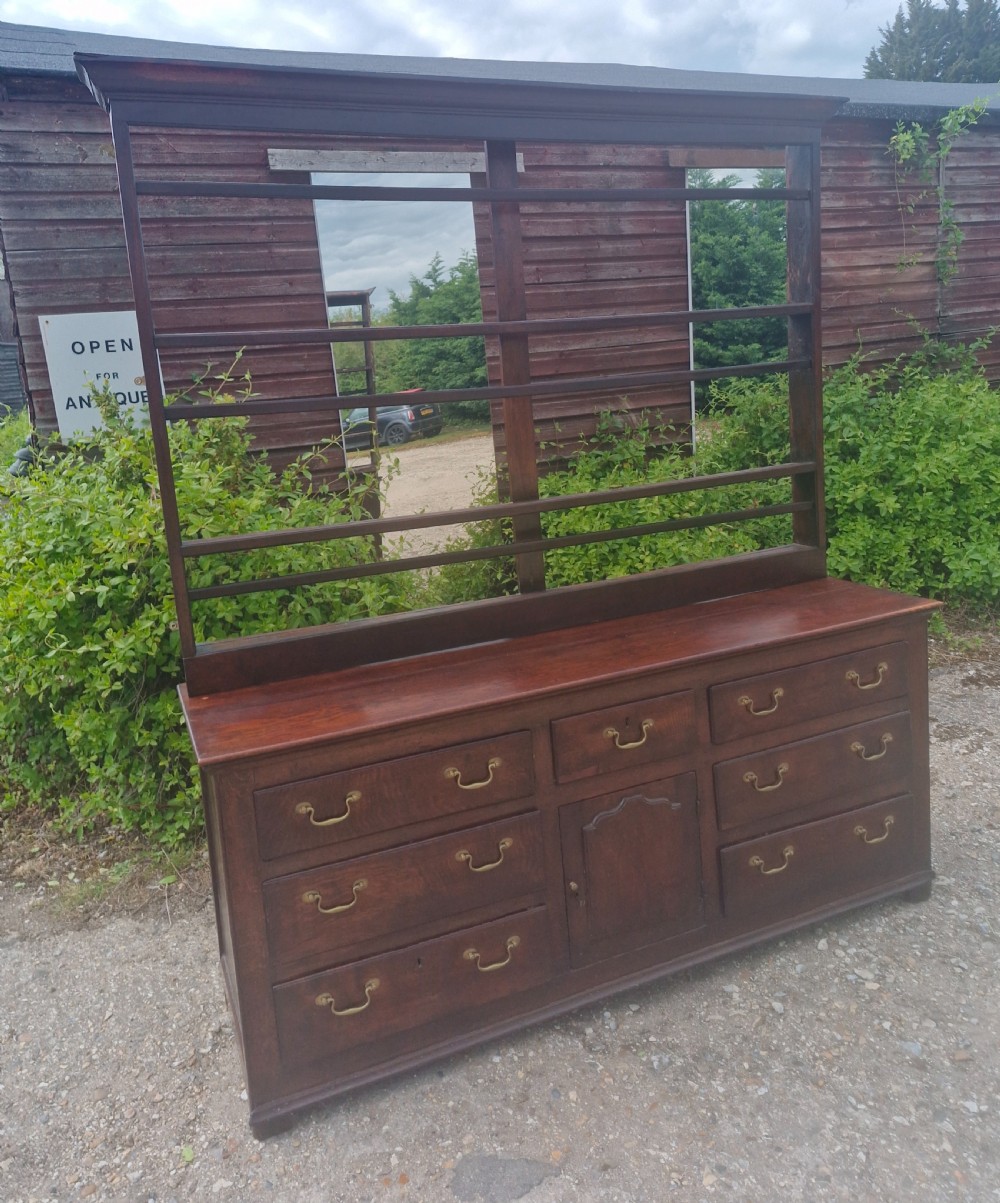 Early 19th century oak dresser with rack. View XI