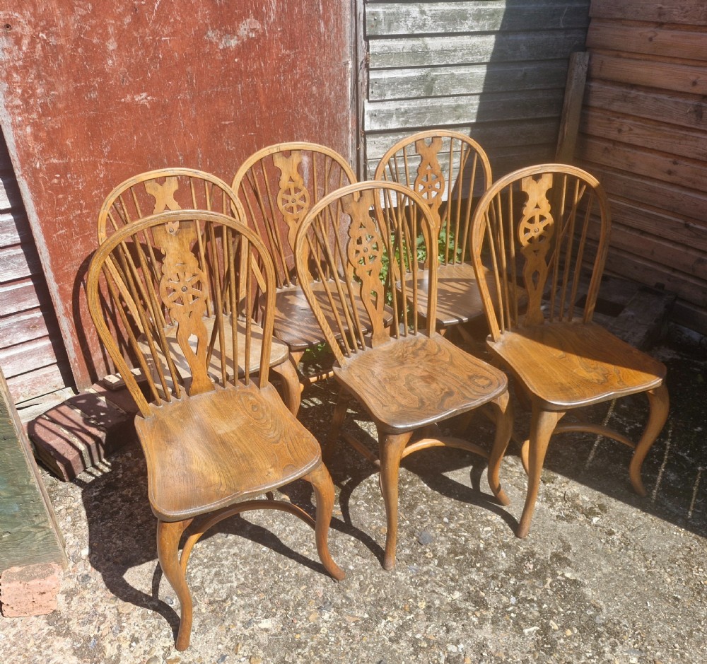 Set of 6 Windsor kitchen dining chairs.  View II