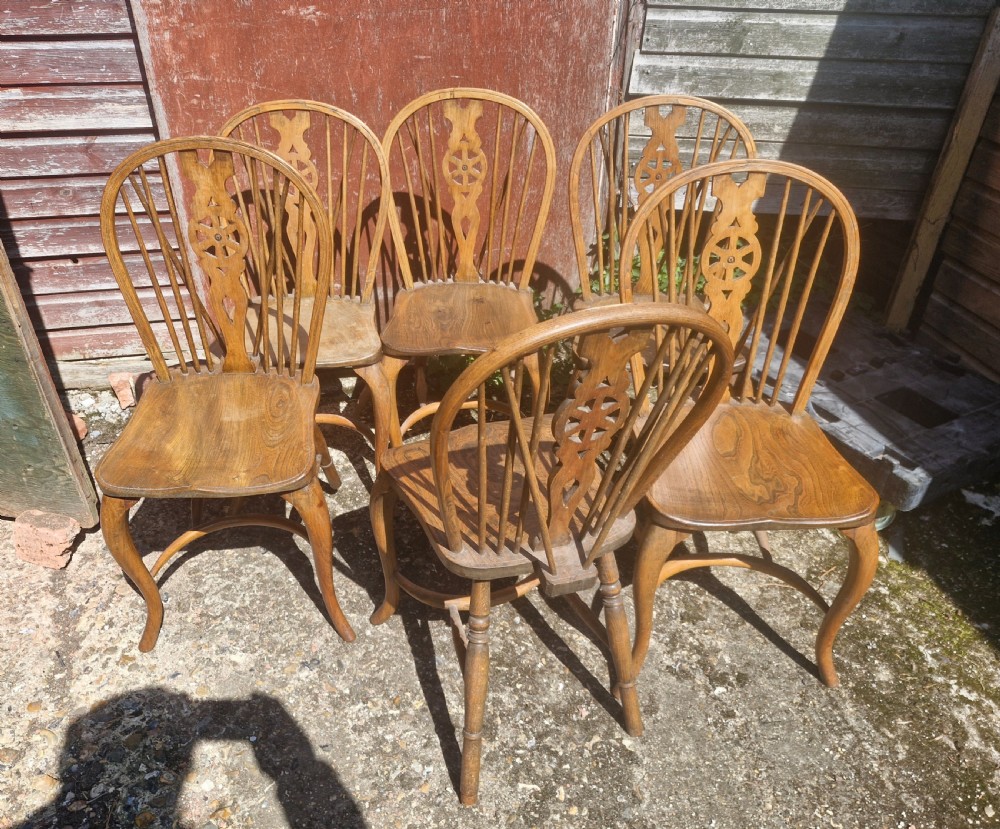 Set of 6 Windsor kitchen dining chairs.  View V