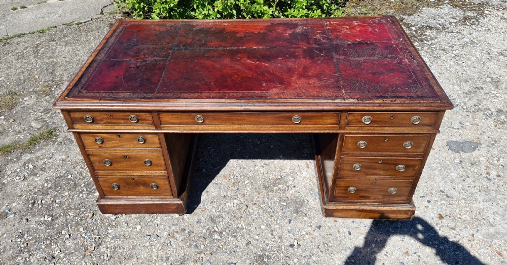 Large 19th century mahogany kneehole pedestal writing desk.  View VI