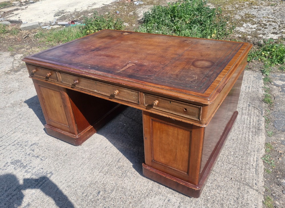 Victorian mahogany double pedestal partners writing desk  View II
