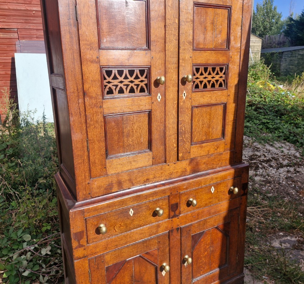 Early 19th century oak Welsh bread and cheese cupboard.  View VIII