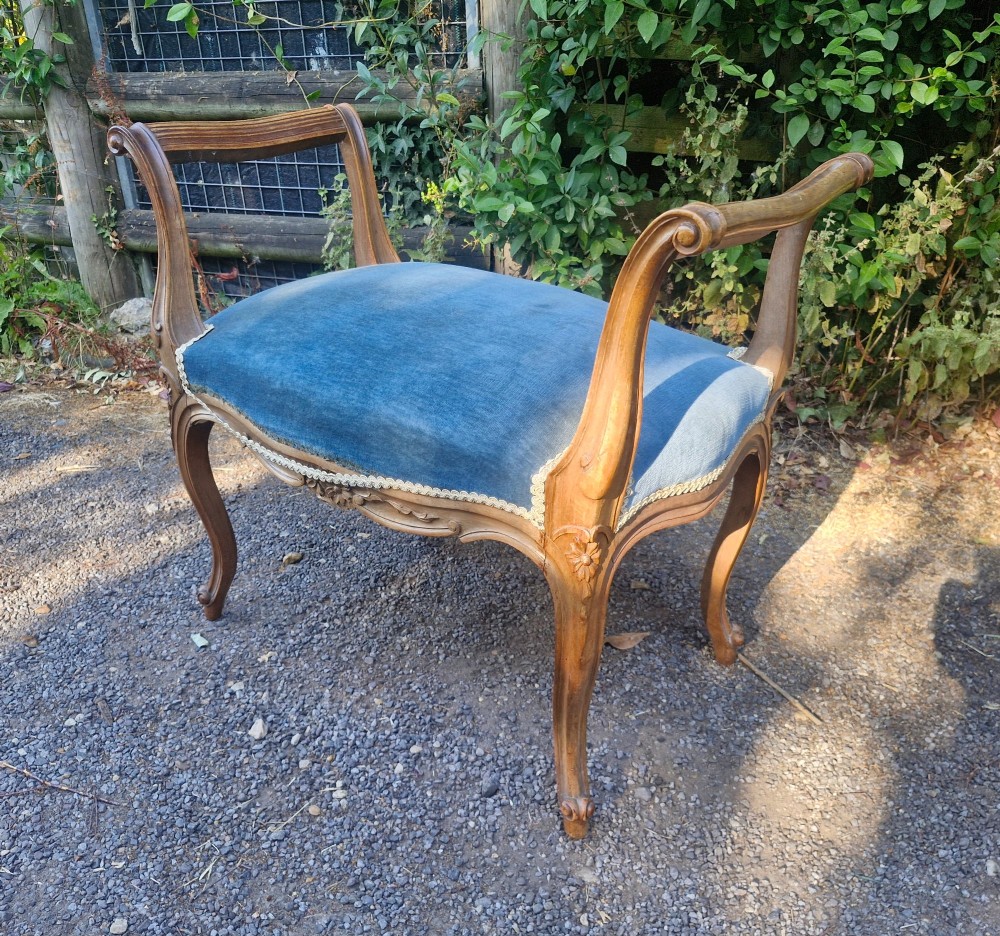 Carved walnut free standing dressing stool View II