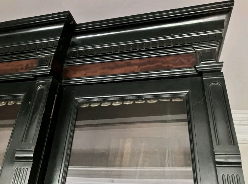 Detail View