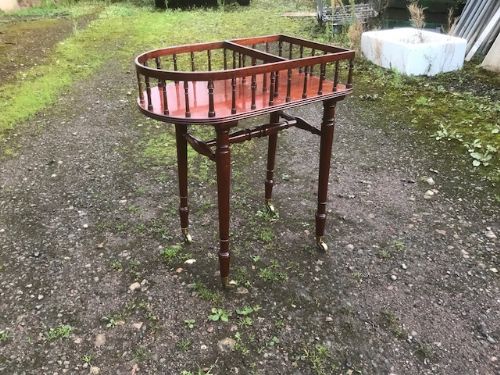 19th Century Rosewood Plate Stand by Gillows of Lancaster