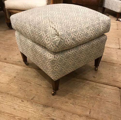 19thc Howard & Sons Ottoman on Square Mahogany Tapered Legs