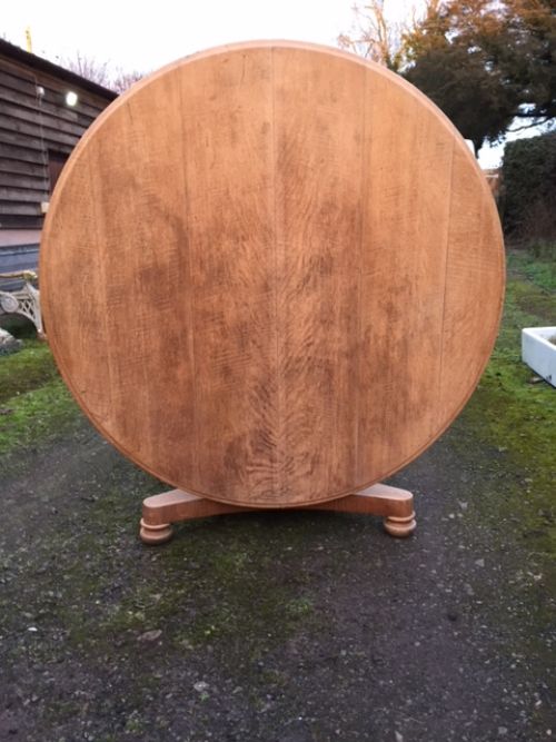19thc Large Oak  5ft Circular Tilt-top Dining  Table