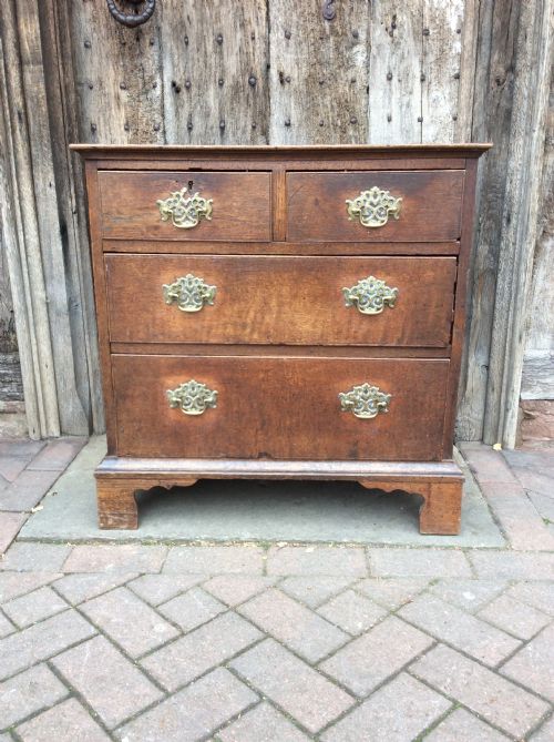 18thc Oak Small Chest of 4 Drawers on Bracket Feet