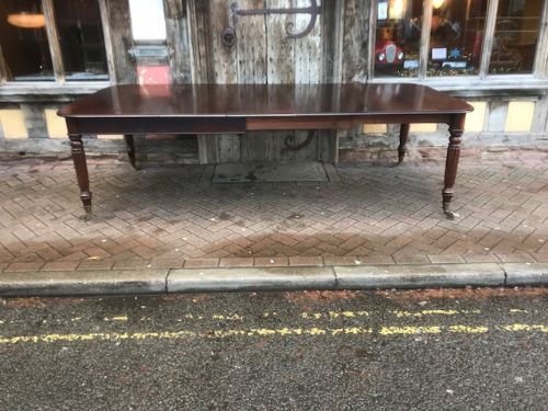 Regency Mahogany Extending Table with Leaf Holder