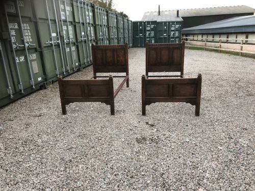Heals and Sons Pair of Oak Single Beds