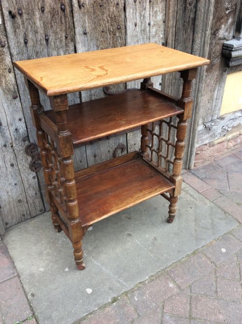 0ak Liberty 3 Tier Table