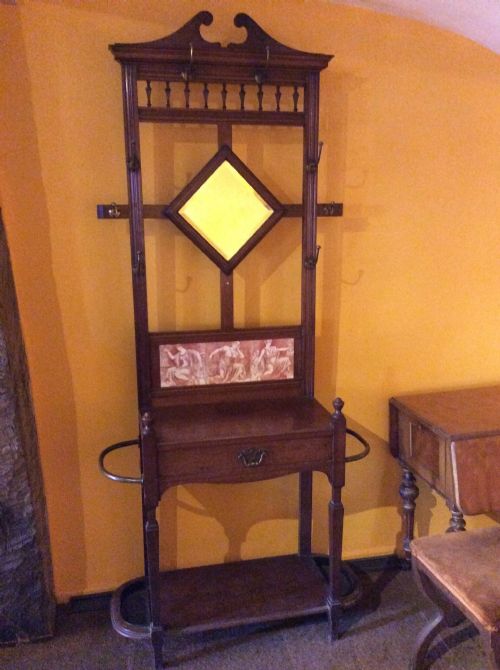 Arts & Crafts Oak Coat Hanger