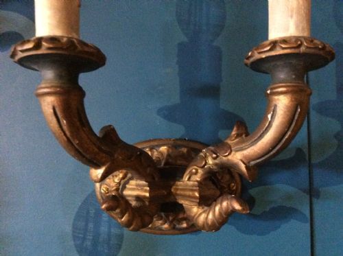 A PAIR OF 19THC CARVED DECORATED WALL LIGHT BRACKETS - ADDITIONAL PHOTO 6