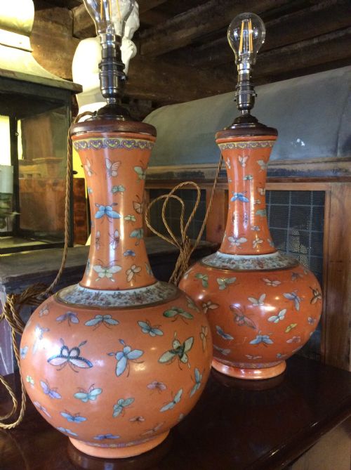 A  Very Near Pair of Lamps, Both with The «  hundred Butterfly » Pattern