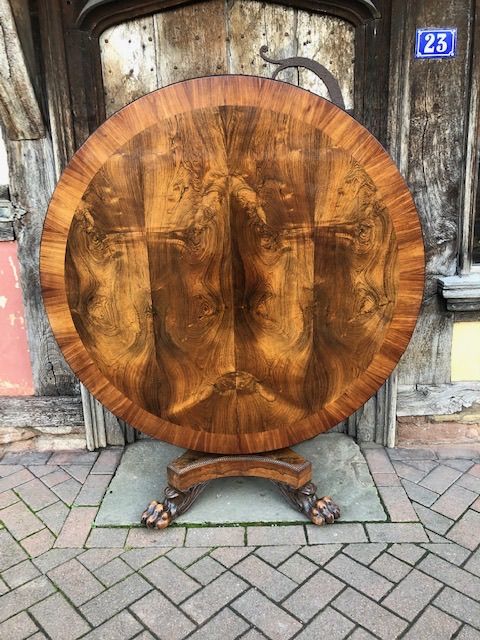 A 19thc Rosewood Circular Table Stamped Gillows of Lancaster