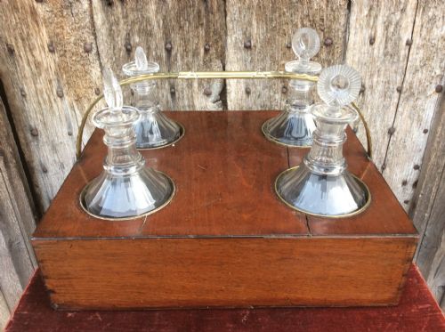 AN 18THC MAHOGANY IRISH TANTALUS - ADDITIONAL PHOTO 1