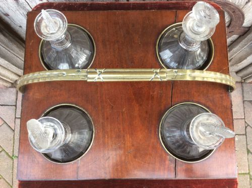 AN 18THC MAHOGANY IRISH TANTALUS - ADDITIONAL PHOTO 3