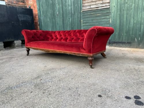 Large 19th Century Buttoned Back Walnut Country House Sofa