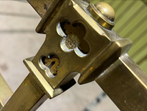 A GOOD QUALITY 19TH CENTURY BRASS BED IN THE GOTHIC REFORMED MANNER - ADDITIONAL PHOTO 2