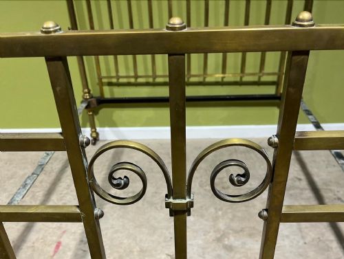 A GOOD QUALITY 19TH CENTURY BRASS BED IN THE GOTHIC REFORMED MANNER - ADDITIONAL PHOTO 5