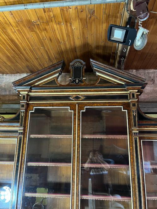 A 19TH CENTURY BURR WALNUT DISPLAY CABINETBOOKCASE - ADDITIONAL PHOTO 1