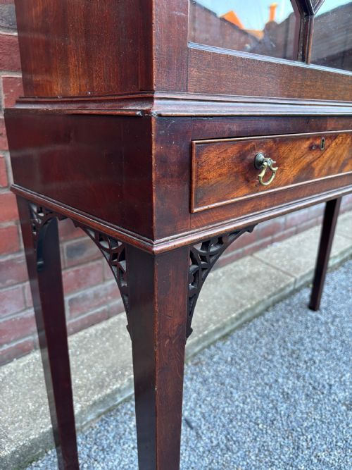 18TH CENTURY CHIPPENDALE PERIOD MAHOGANY CABINET ON STAND - ADDITIONAL PHOTO 2