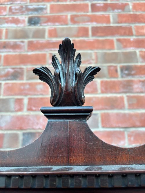 18TH CENTURY CHIPPENDALE PERIOD MAHOGANY CABINET ON STAND - ADDITIONAL PHOTO 6