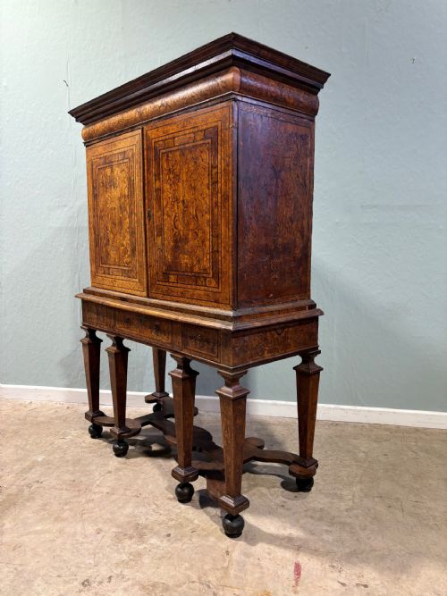 17TH CENTURY SEAWEED MARQUETRY WALNUT CABINET ON STAND - ADDITIONAL PHOTO 14