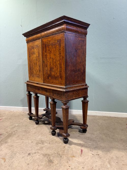 17TH CENTURY SEAWEED MARQUETRY WALNUT CABINET ON STAND - ADDITIONAL PHOTO 3