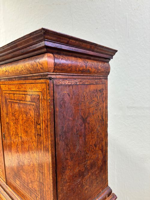 17TH CENTURY SEAWEED MARQUETRY WALNUT CABINET ON STAND - ADDITIONAL PHOTO 2