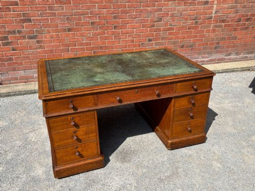 19TH CENTURY OAK PARTNERS DESK BY T WILSON - ADDITIONAL PHOTO 9