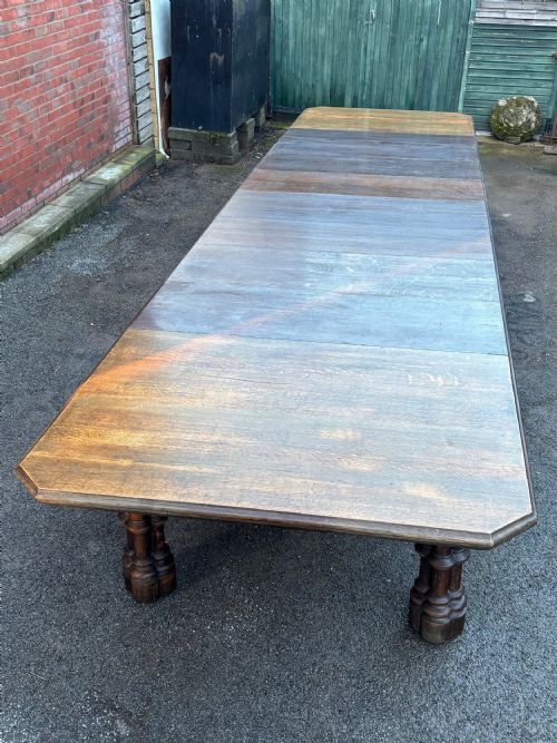 19TH CENTURY GOTHIC REVIVAL OAK TABLE 18FT - ADDITIONAL PHOTO 3