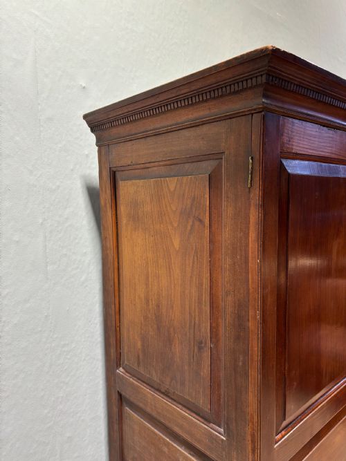 18TH CENTURY CHANNEL ISLANDS WARDROBE - ADDITIONAL PHOTO 2