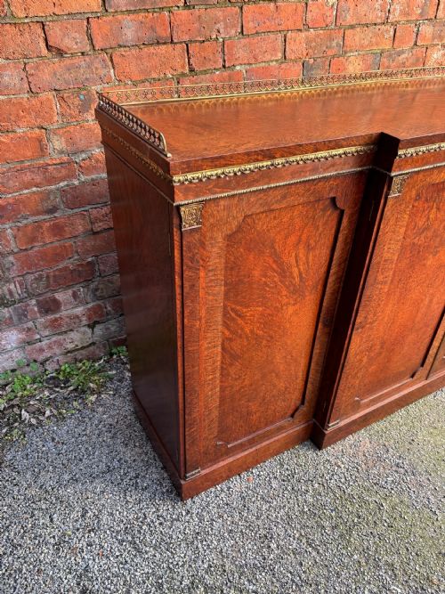 REGENCY AMBOYNA SIDE CABINET - ADDITIONAL PHOTO 3
