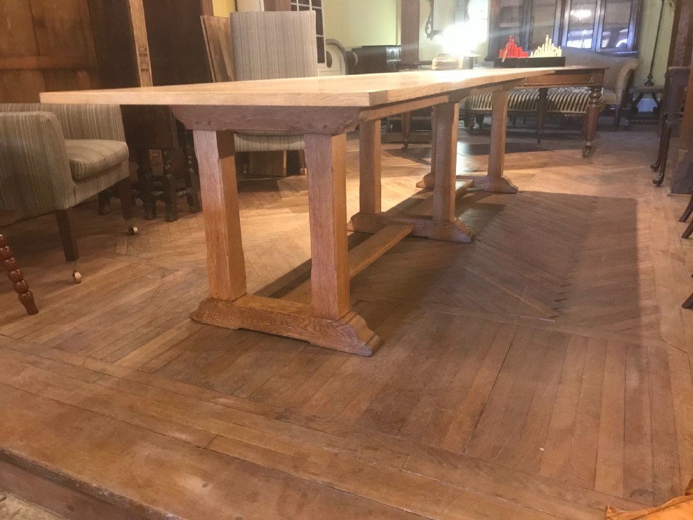 Oak refectory table View III
