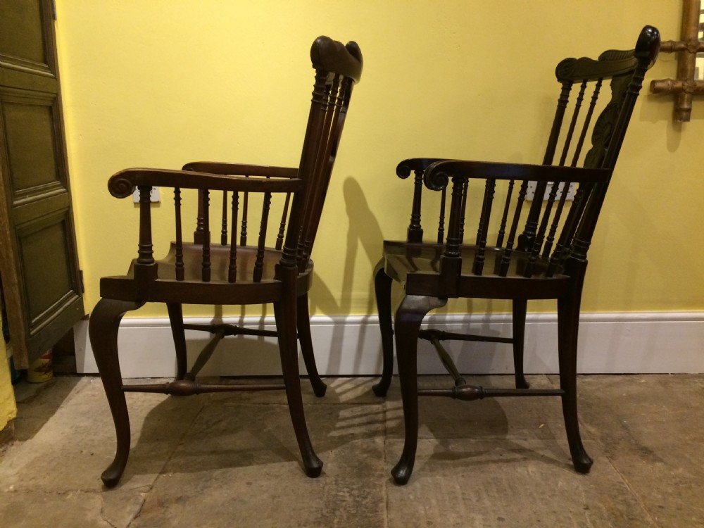 Pair of Edwardian, Georgian style mahogany Windsor chairs View IV
