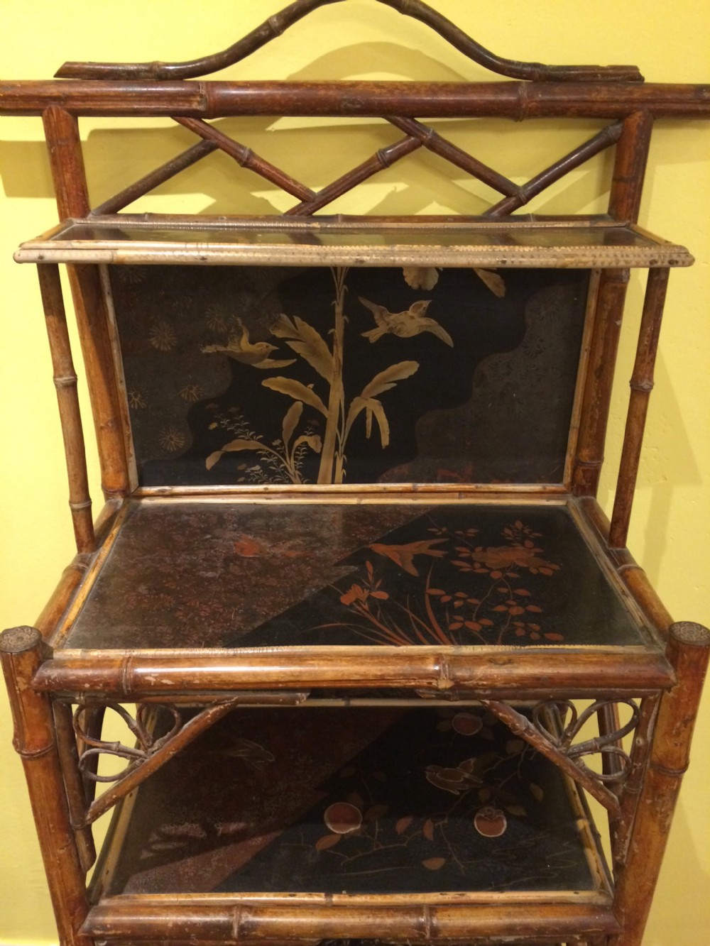 19thC set of 5 tier bamboo shelves with chinoiserie decorations View II