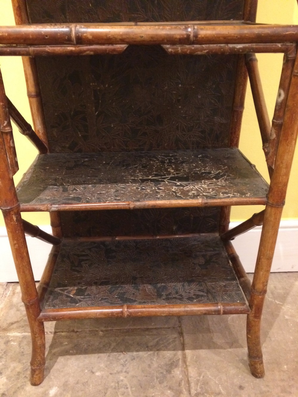 19thC set of 5 tier bamboo shelves with chinoiserie decorations View IV